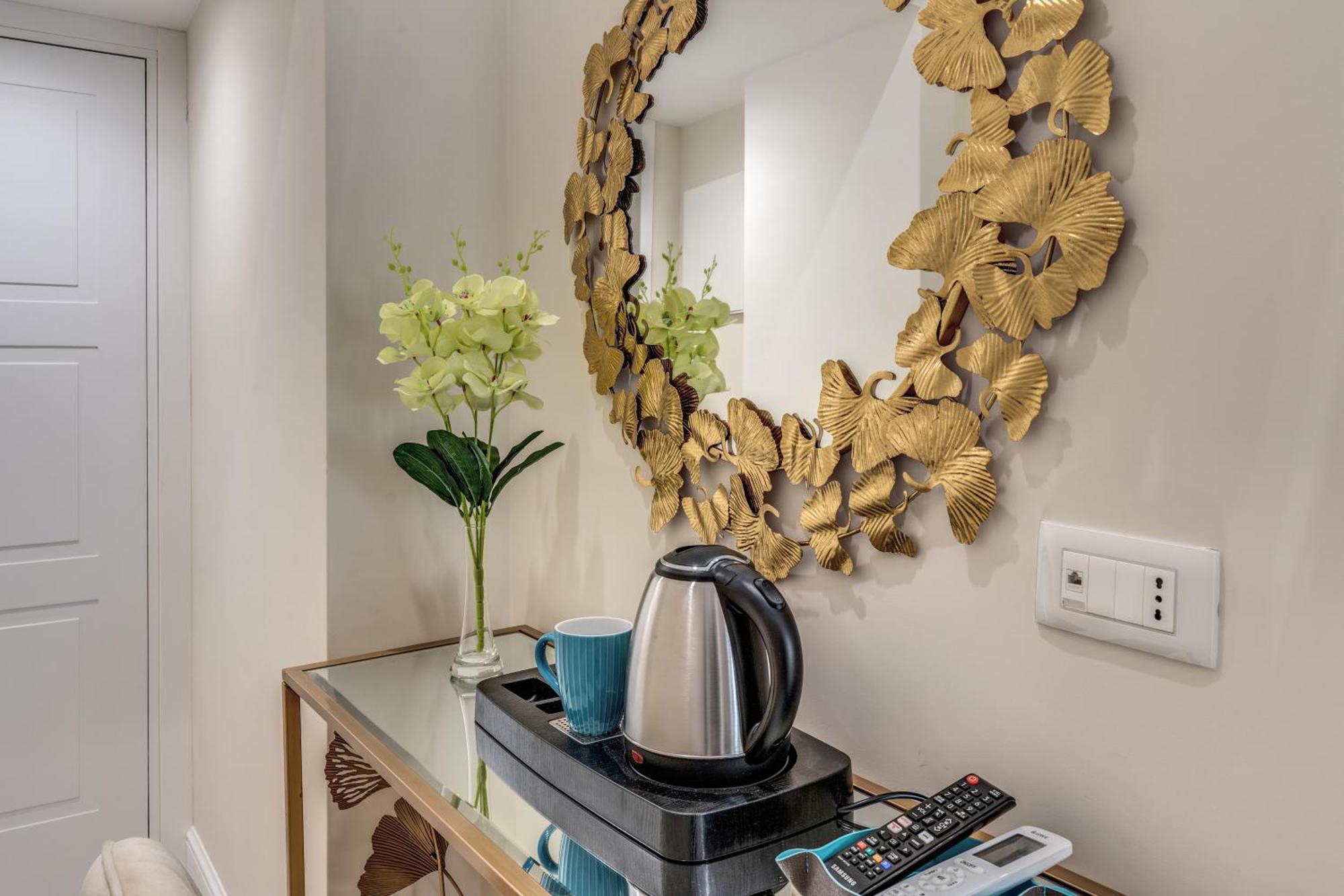 Le Stanze Di Venere Hotel Наполи Екстериор снимка