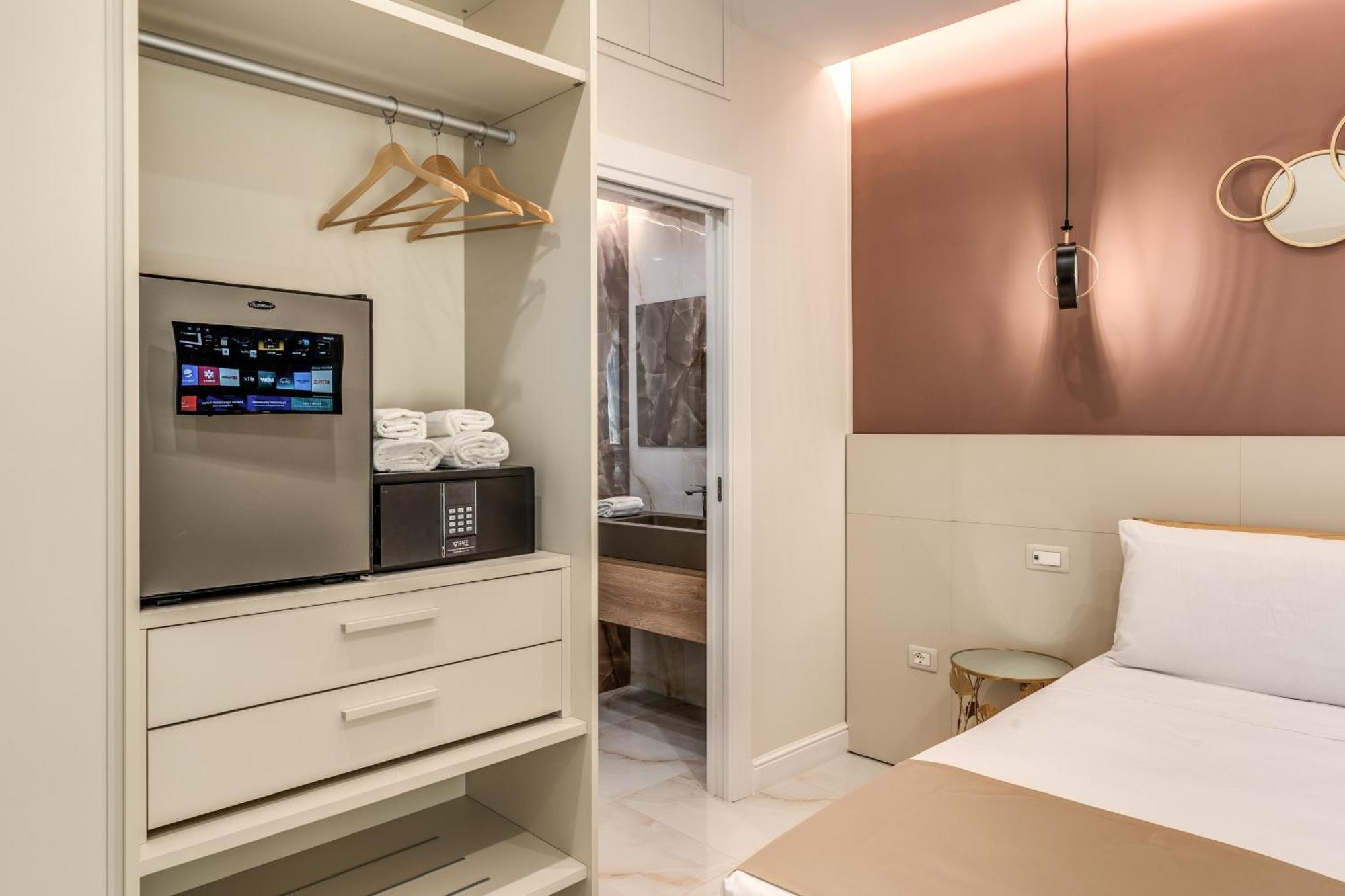 Le Stanze Di Venere Hotel Наполи Екстериор снимка