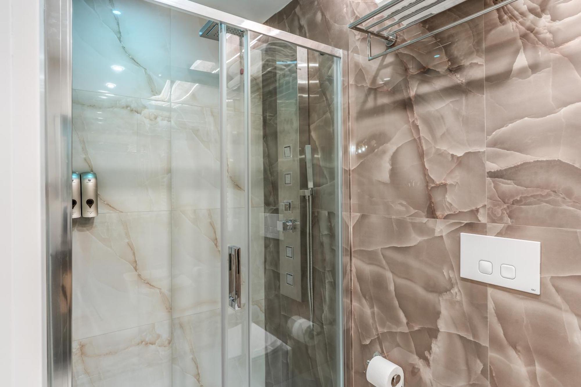 Le Stanze Di Venere Hotel Наполи Екстериор снимка
